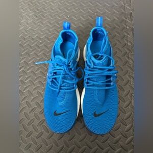 Nike Prestos lightly worn size 8 women’s